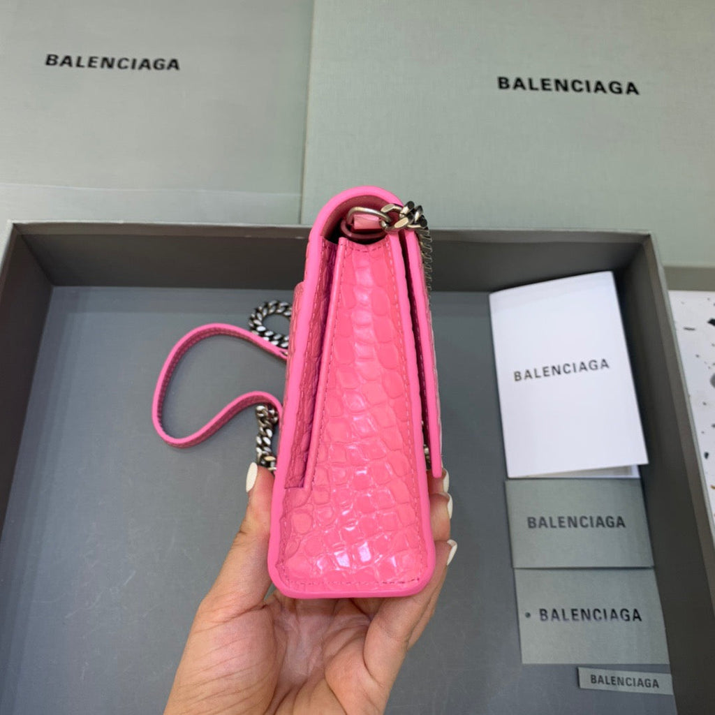 BLN-Ciaga Hourglass Wallet On Chain in Pink, For Women,  Bags 9in/23LO