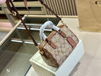 LO - CCH Bags - 076