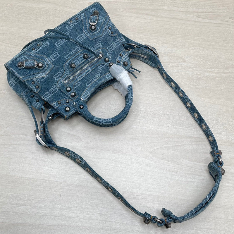 LO BAGS - BGA BAGS - 323