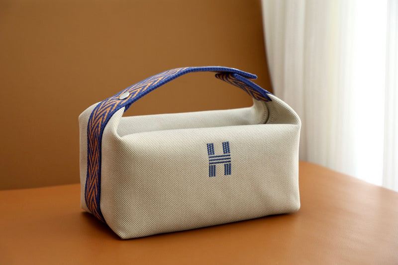 LO - HMS Luxury Bags - 996