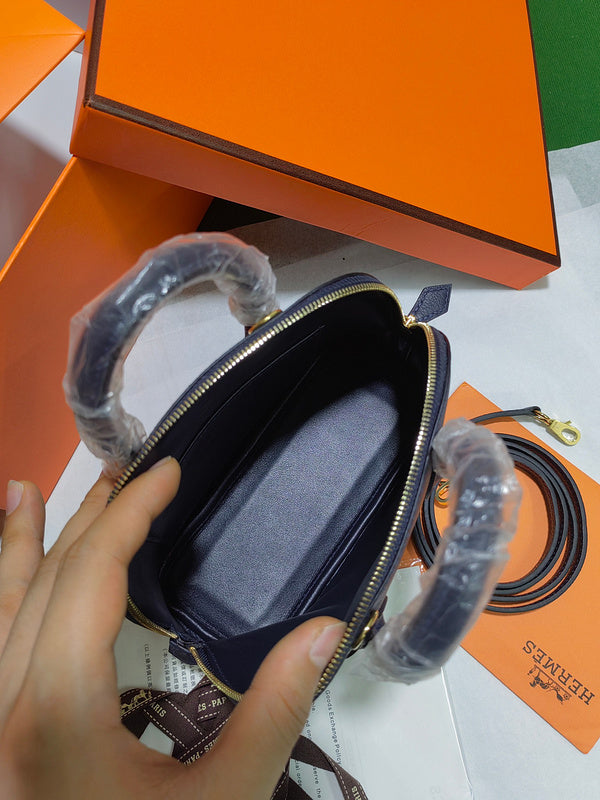 LO - HMS Luxury Bags - 824