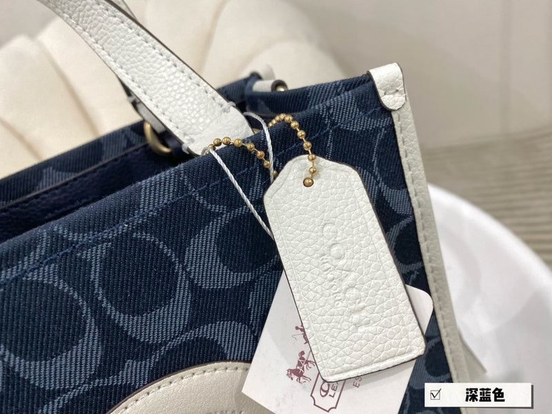 LO - CCH Bags - 040