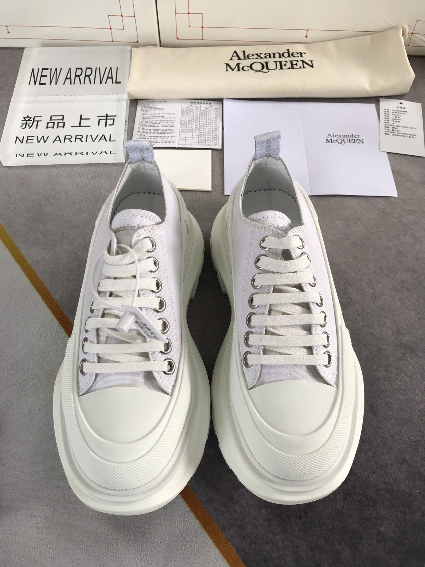 Alex - McQueen Tread Slick Lace Up Cotton White For Men 604257W4MV29000