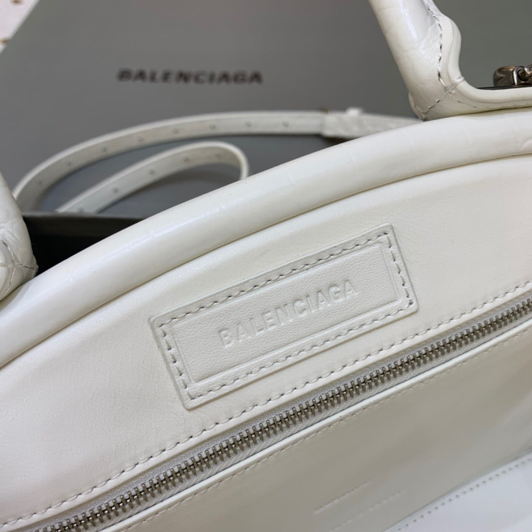 BLN-Ciaga Small Editor  Bag In White, For Women,  Bags 13in/33LO