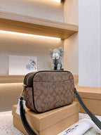 LO - CCH Bags - 302