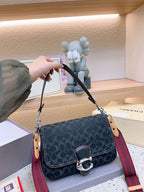 LO - CCH Bags - 161