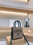 LO - CCH Bags - 440