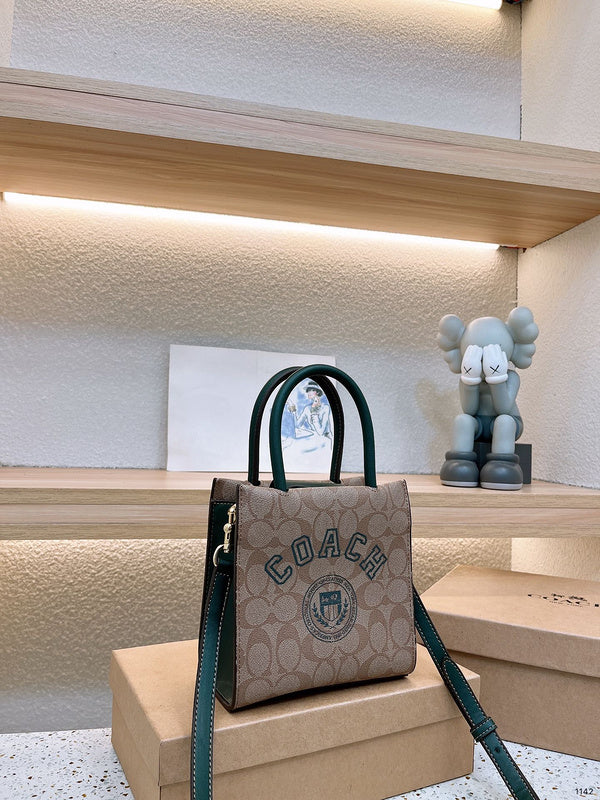 LO - CCH Bags - 440
