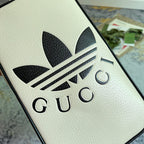 LO - GCC Bags - 1973