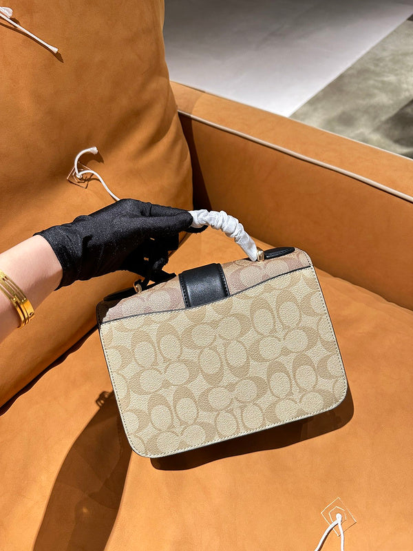 LO - CCH Bags - 230