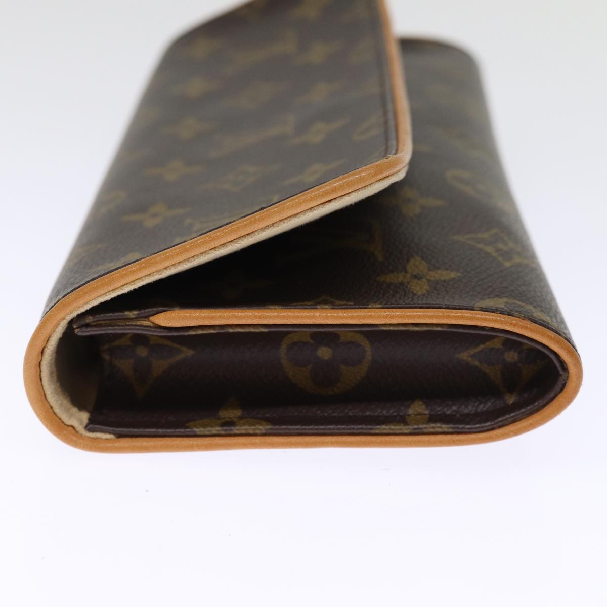 LO-LV bags 1049