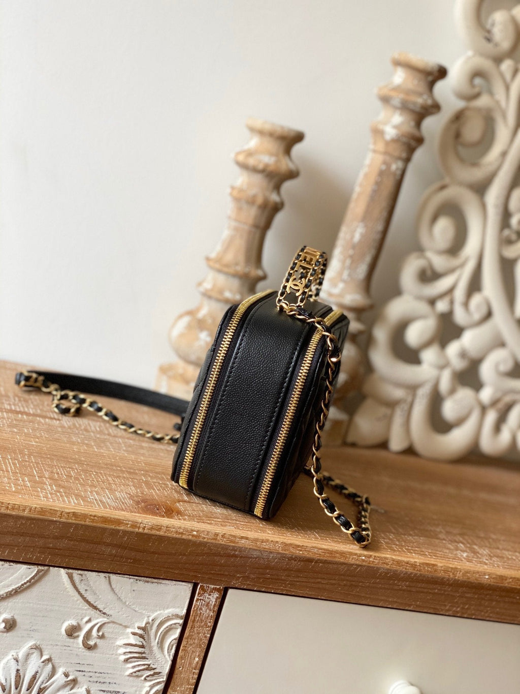 CHL -  Small Vanity Case Gold Hardware Black For Women Handbags, Shoulder Bags 5.9in/15LO AS3228 B08008 94305