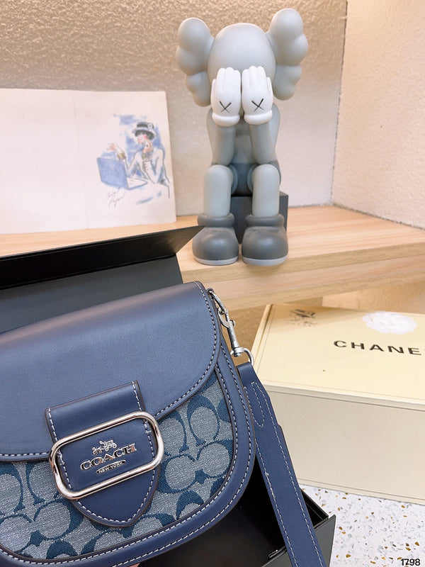 LO - CCH Bags - 005
