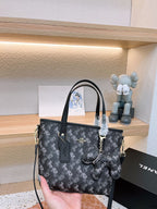 LO - CCH Bags - 225
