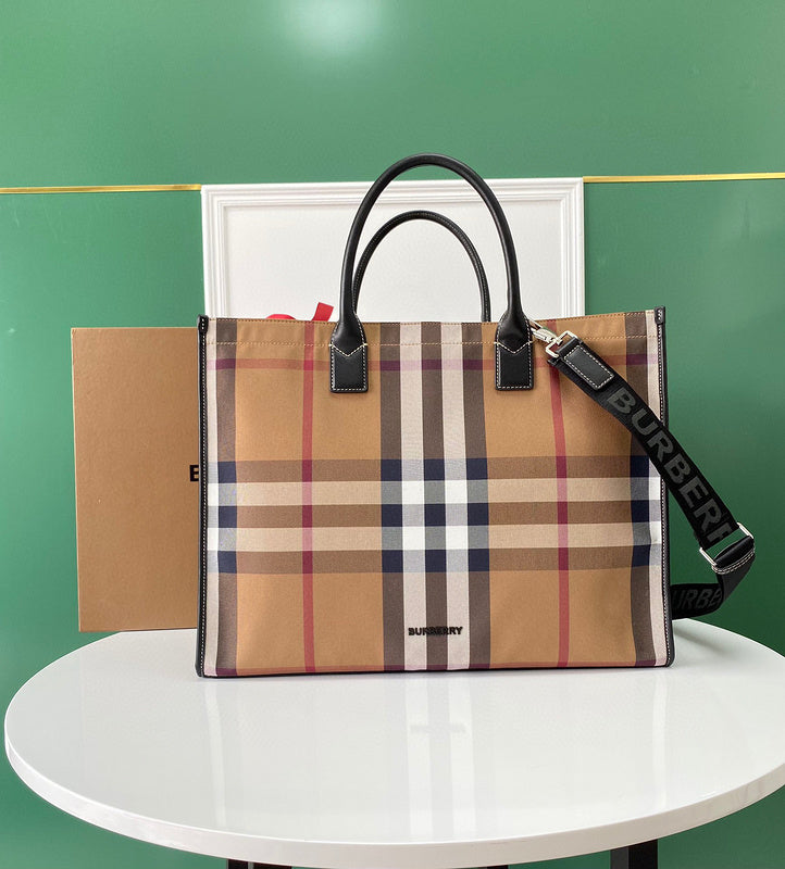 LO - B-BERRY BAGS - 248