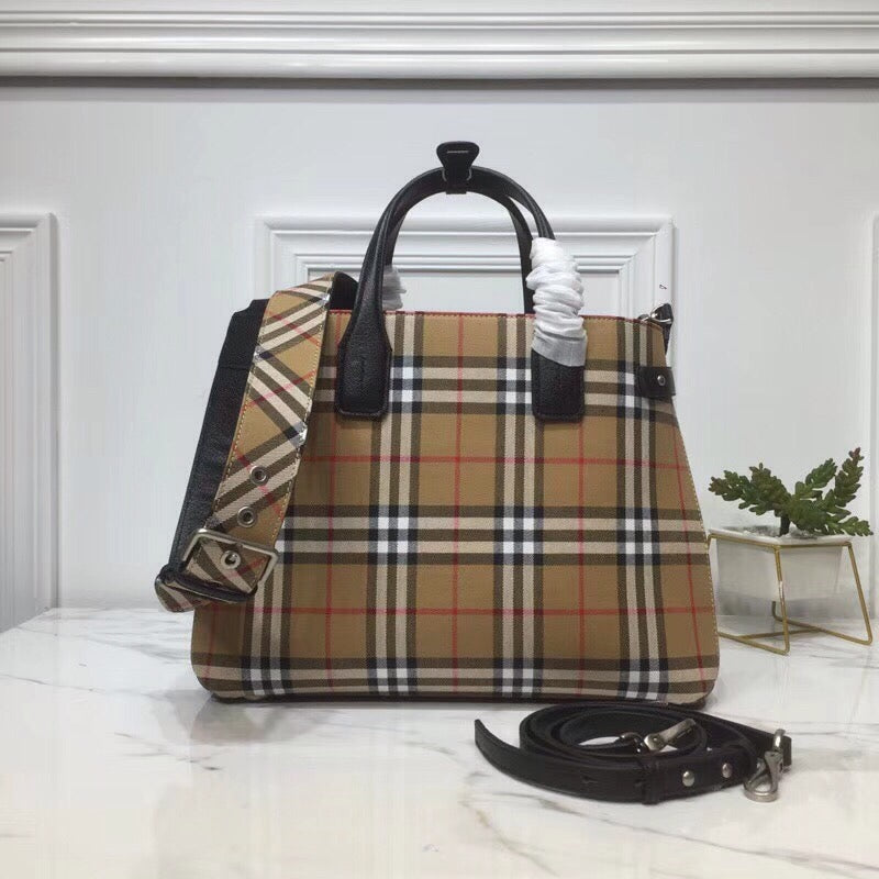 B-Berry - BB  House Check Derby Medium Banner Purse Tote Black For Women, Women’s Bags 14in/35LO