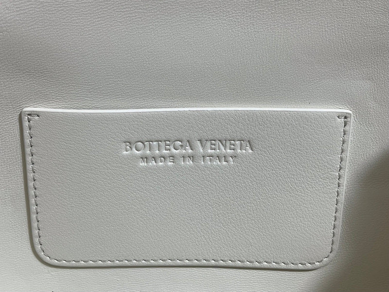 B-VENETA STYLISH HANBAGS FOR WOMEN - 027