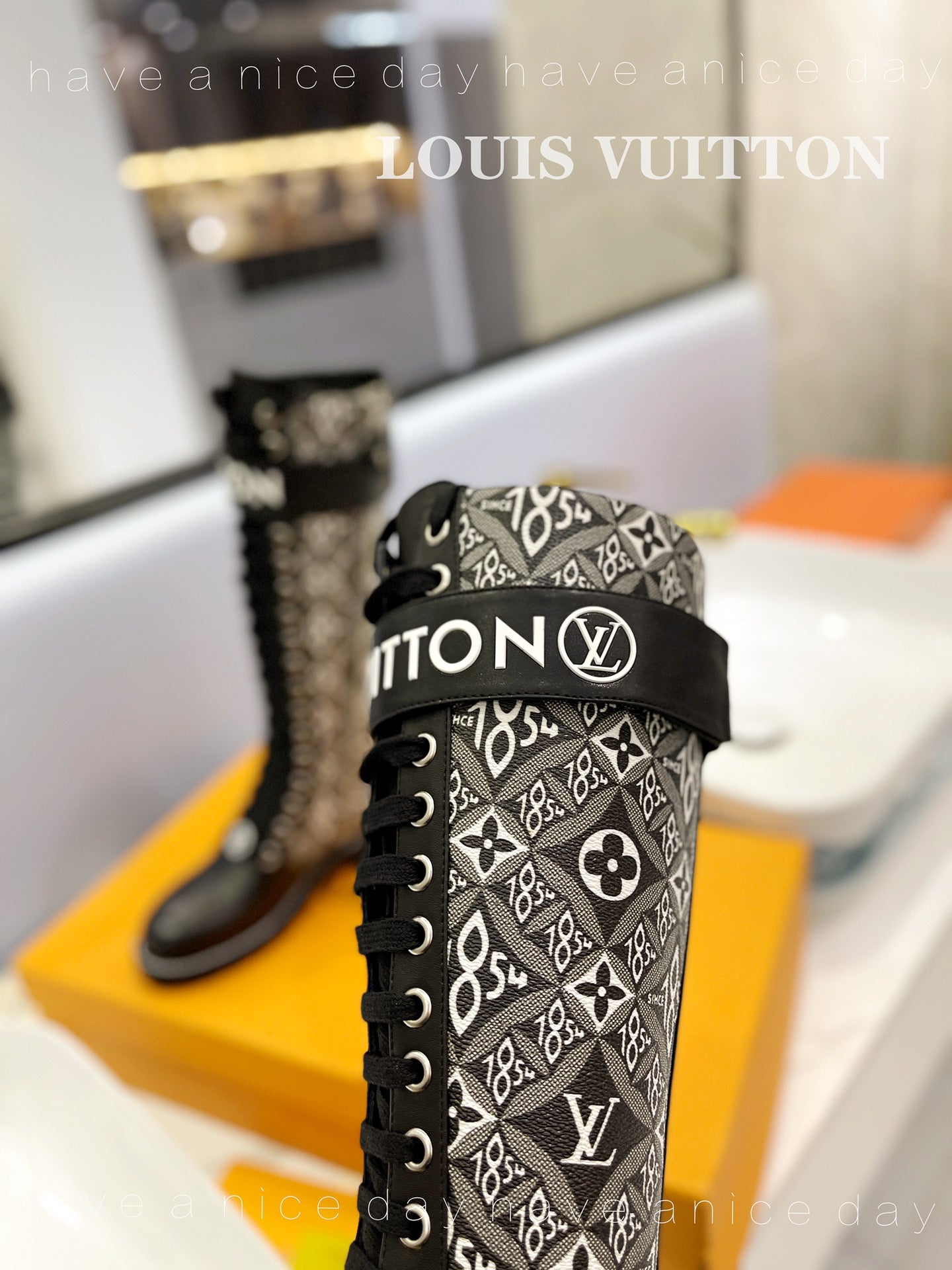 LO-LV bags 3433
