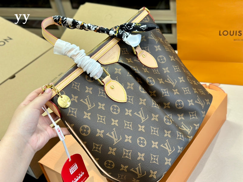 LO - LV Bags - 15000
