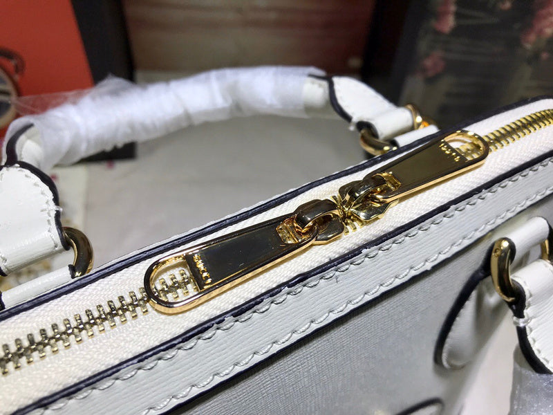LO - GCC Bags - 2383