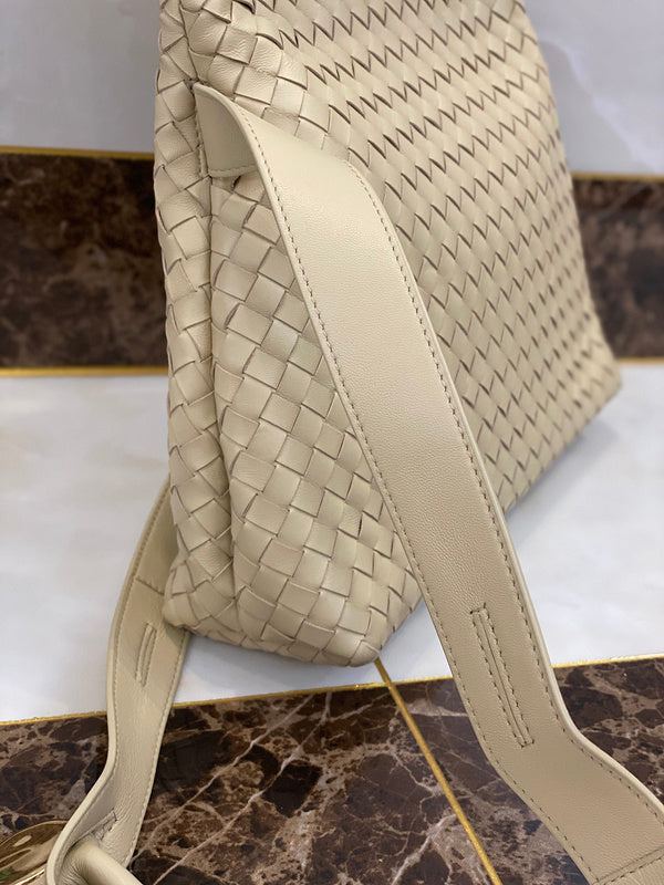 B-VENETA STYLISH HANBAGS FOR WOMEN - 175