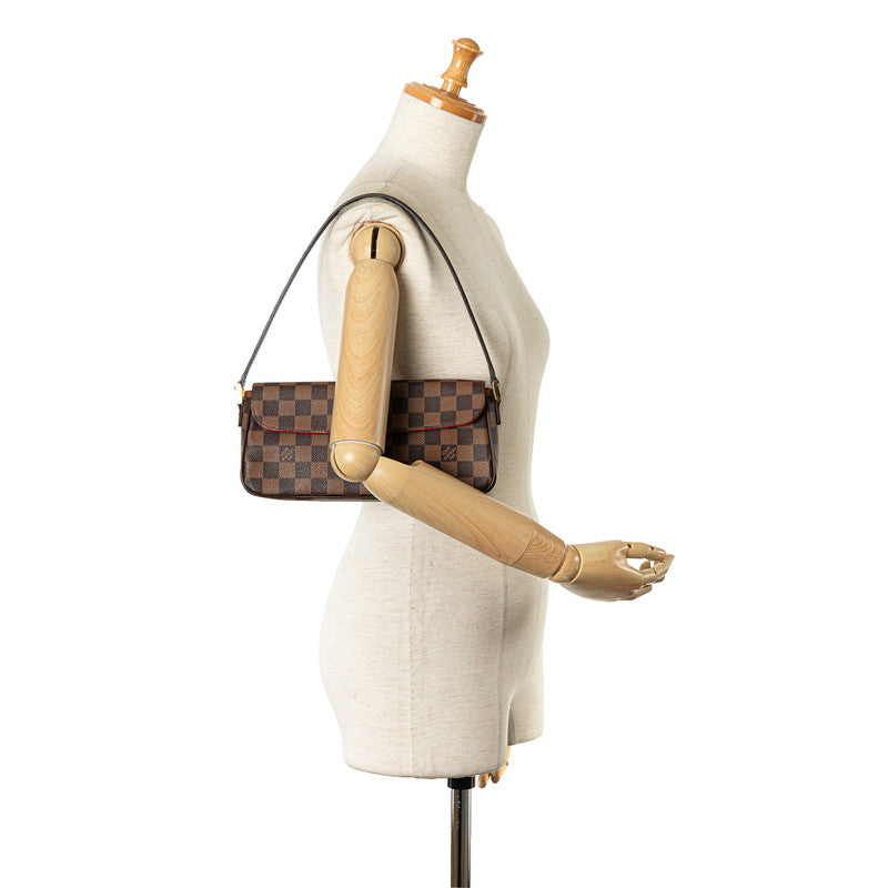 LO-LV bags 1867