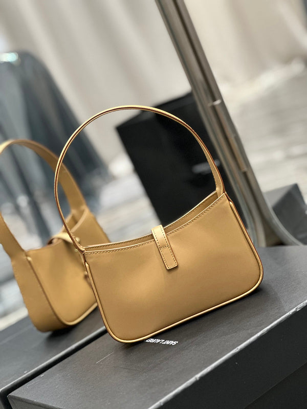 BB - YSL Bag - 2495