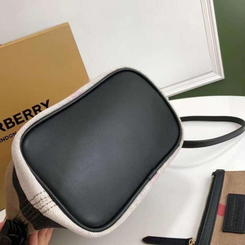 LO - B-BERRY BAGS - 037