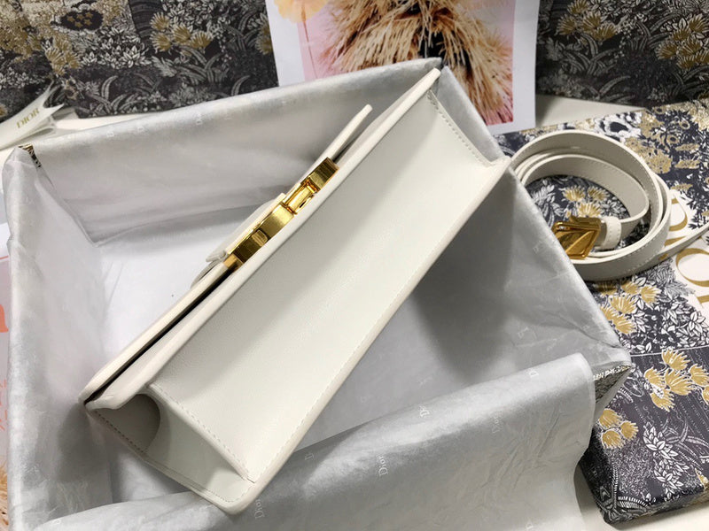 LO - DYOR   BAGS FOR WOMEN - FASHION LUXURY BAGS 228