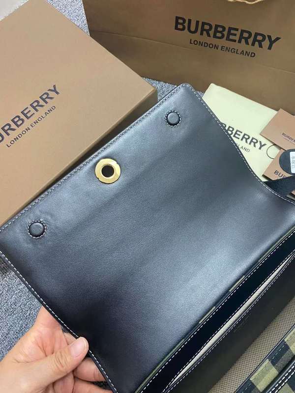LO - B-BERRY BAGS - 005