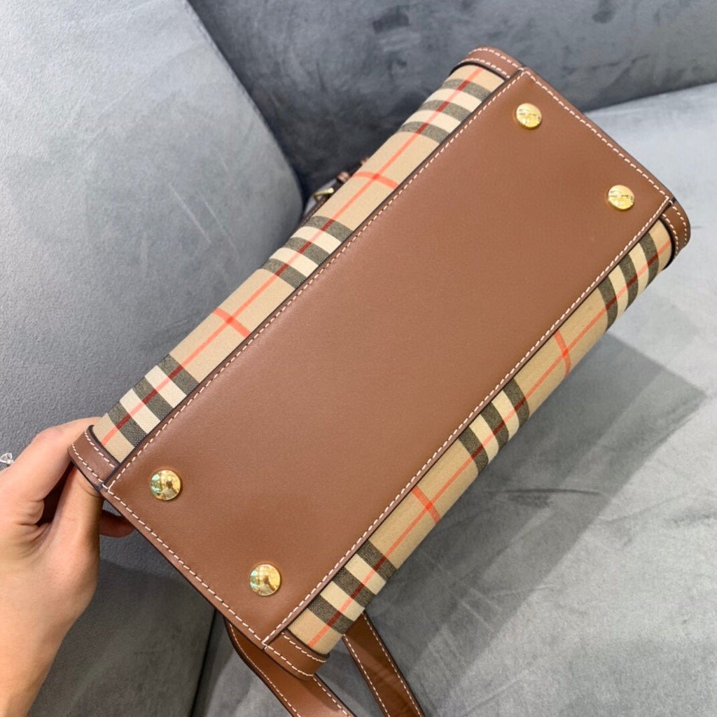 B-Berry - BB  Mini  Archive Beige For Women, Women’s Bags, Shoulder And Crossbody Bags 10.2in/ 26LO BUR 80246851