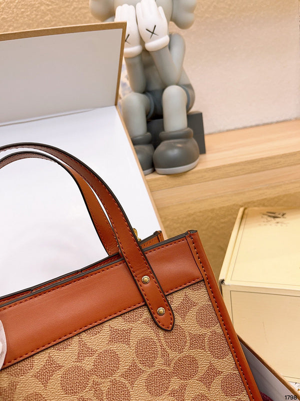 LO - CCH Bags - 011