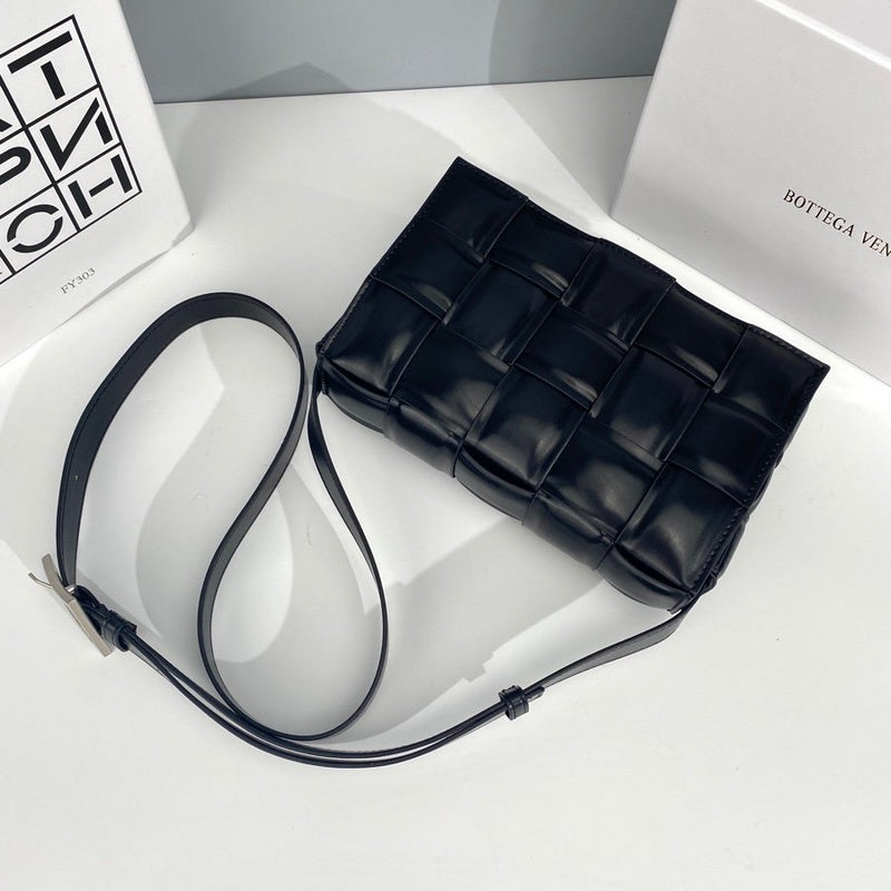 B-VENETA STYLISH HANBAGS FOR WOMEN - 210