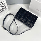 B-VENETA STYLISH HANBAGS FOR WOMEN - - 210
