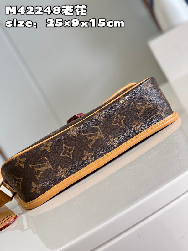 LO - LV Bags - 15909