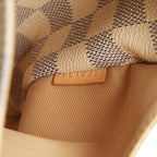 LO-LV bags 2012