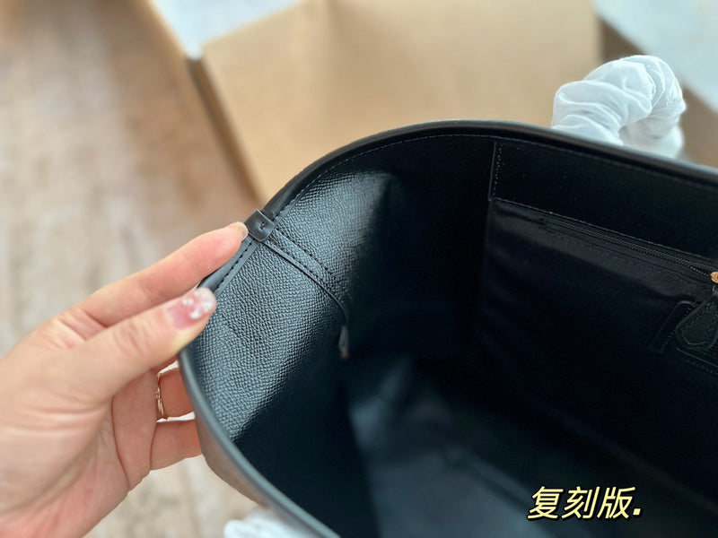 LO - CCH Bags - 414