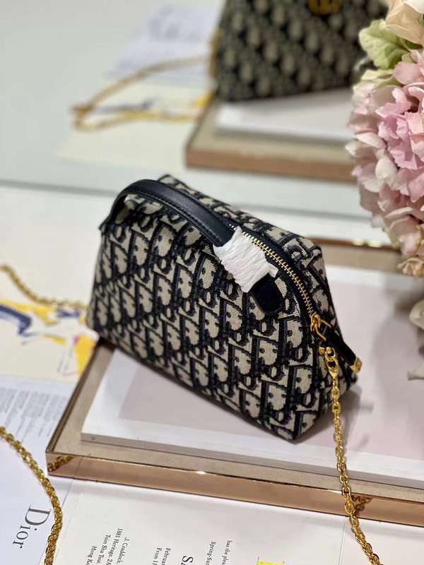 LO - DYOR   BAGS FOR WOMEN - FASHION LUXURY BAGS 019