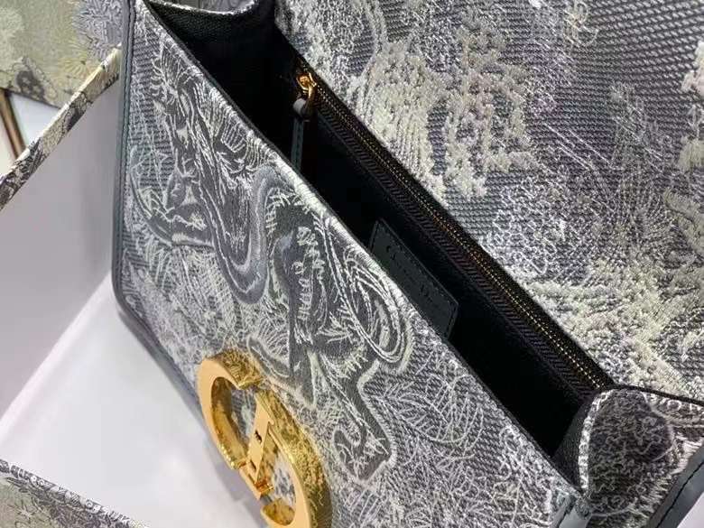 LO - DYOR   BAGS FOR WOMEN - FASHION LUXURY BAGS 450