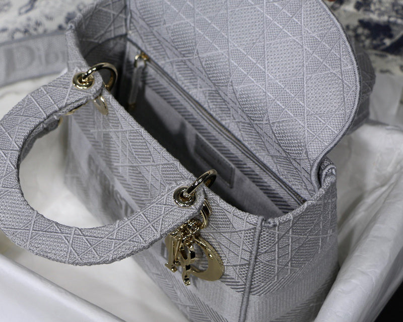 LO - DYOR   BAGS FOR WOMEN - FASHION LUXURY BAGS 130