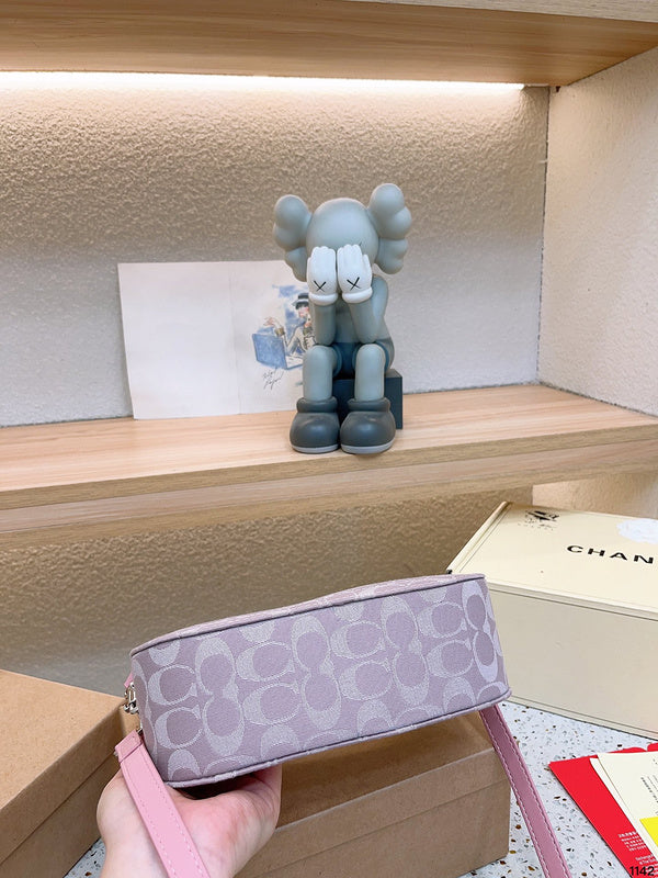 LO - CCH Bags - 029