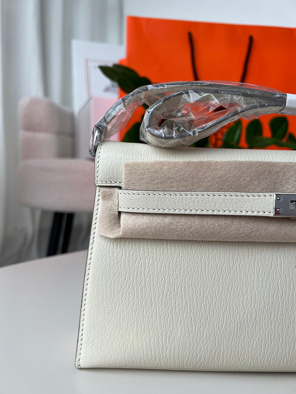 LO - HMS Luxury Bags - 822