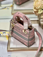 LO - DYOR   BAGS FOR WOMEN - FASHION LUXURY BAGS 008