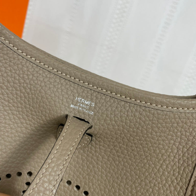 LO - HRMS DESIGNER BAGS - WOMEN BAGS - 933