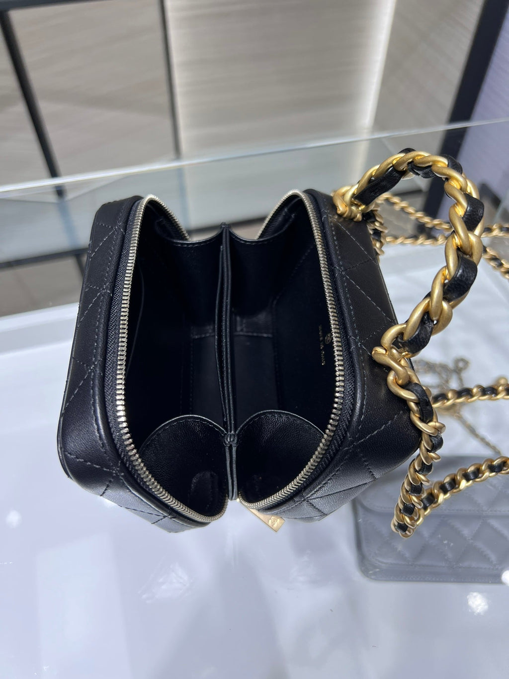 CHL - Vanity With Chain Black Bag For Women 9LO/3.5in AP2920 B08811 94305