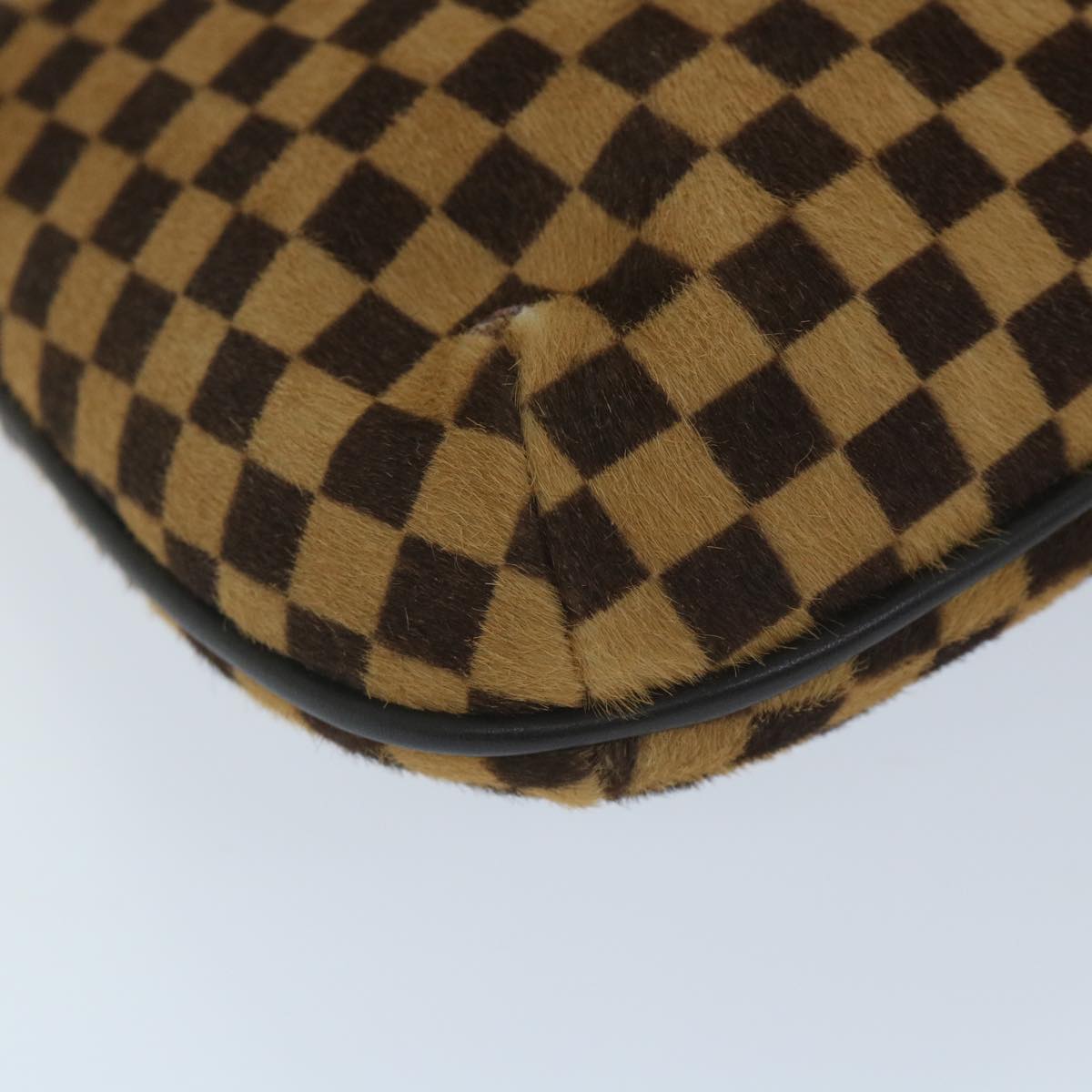 LO-LV bags 1894