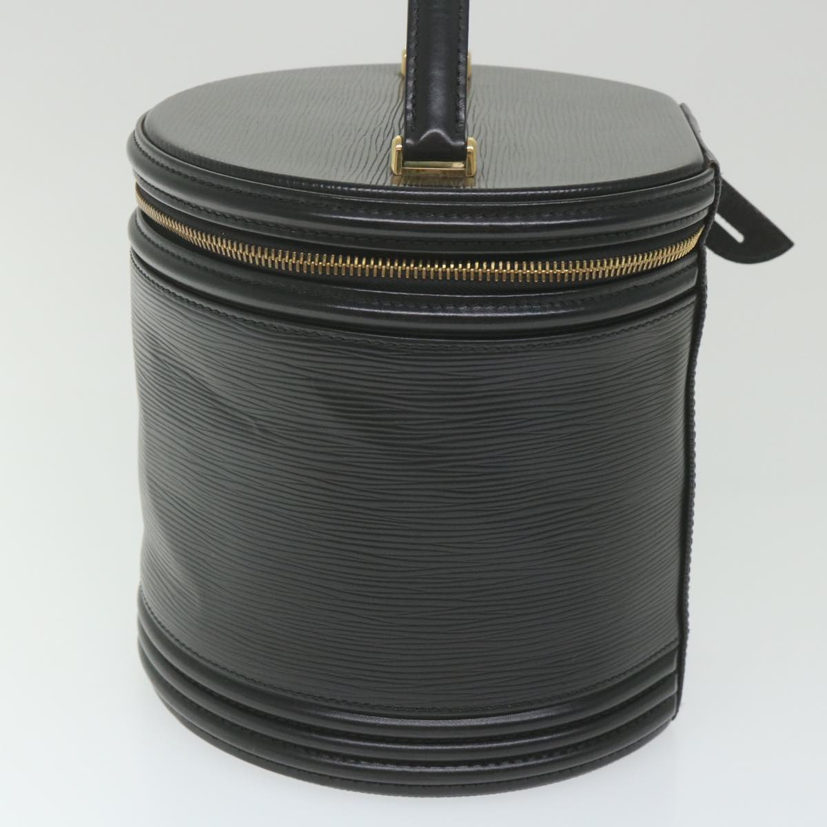 LO-LV bags 2437