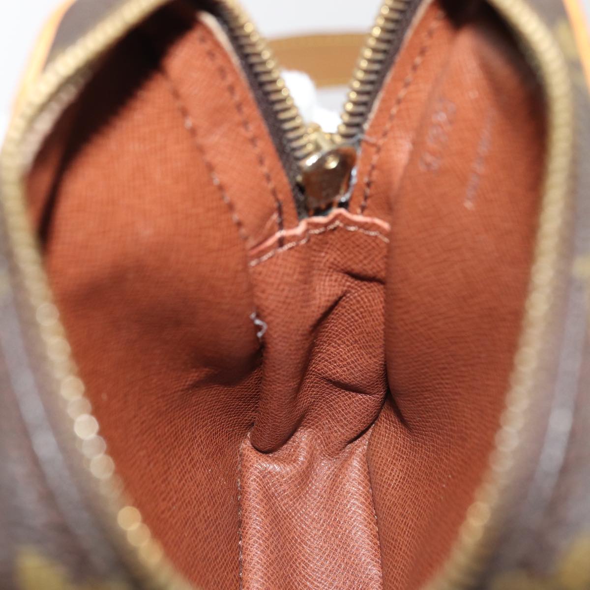 LO-LV bags 6179
