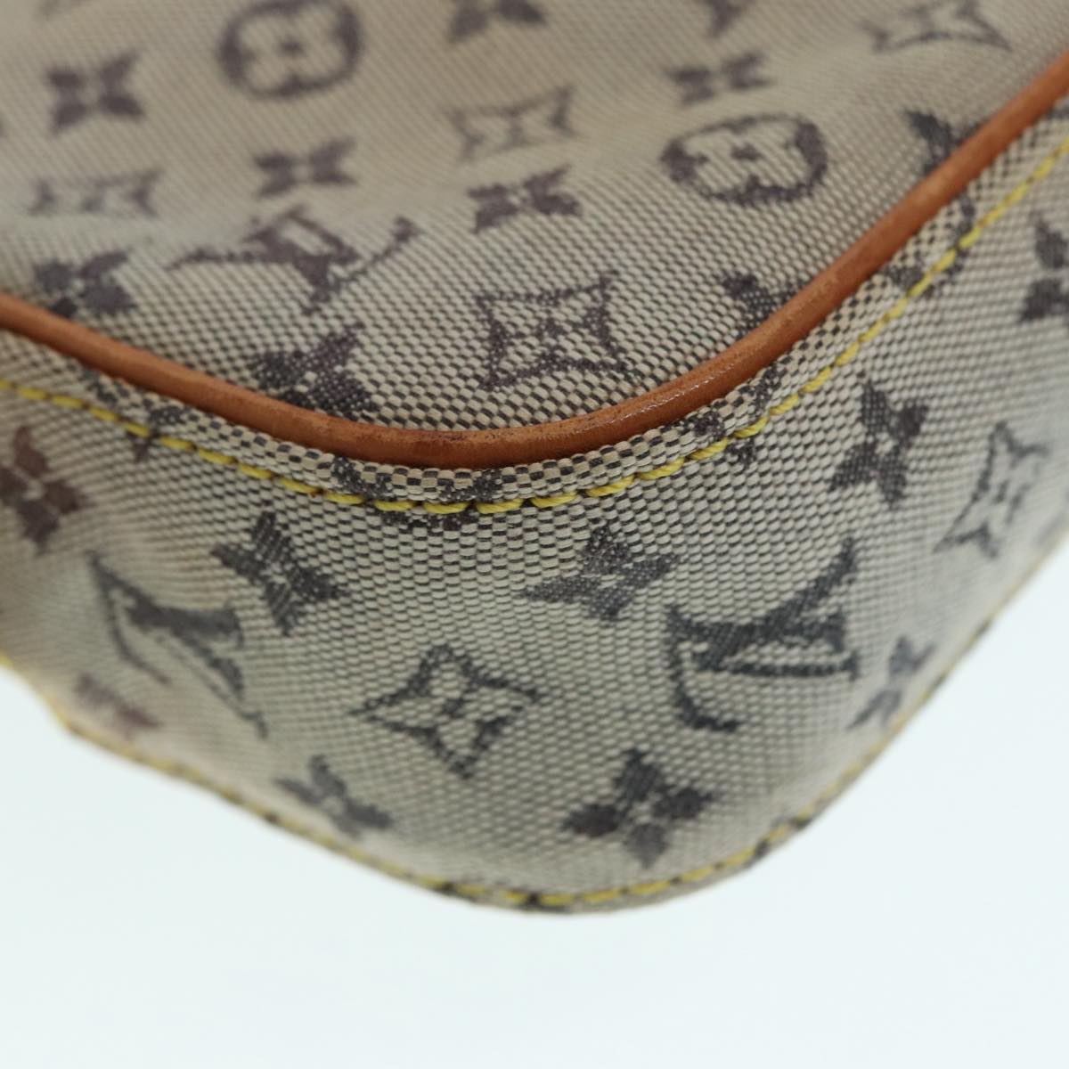 LO-LV bags 6238