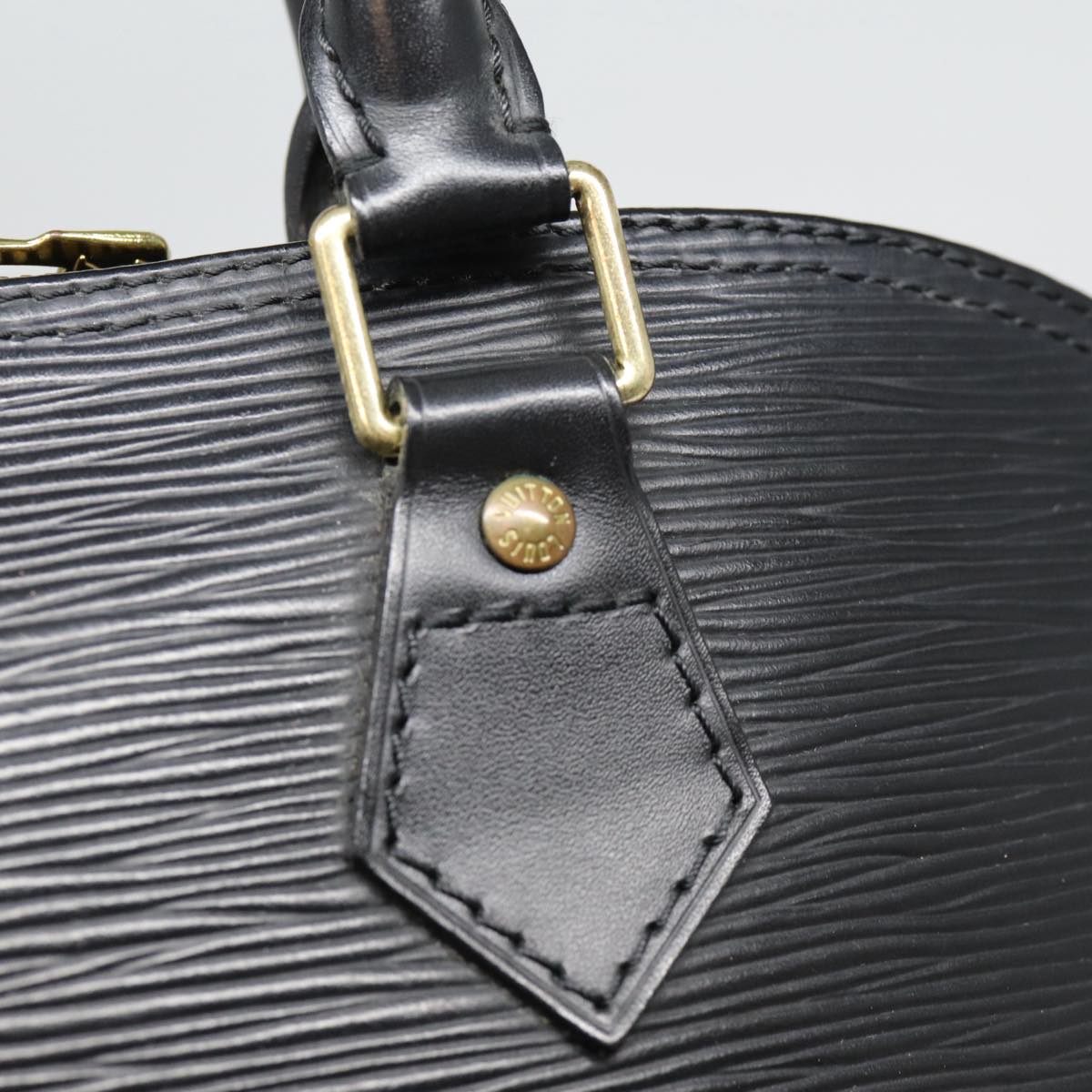 LO-LV bags 2367